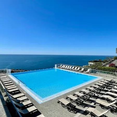 Le Bali , Terrasse, Piscine Et Parking Prive Cap-d'Ail